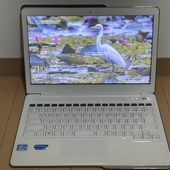 富士通 LIFEBOOK CH55/J FMVC55JW エレガントホワイト