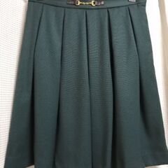 緑　プリーツスカート