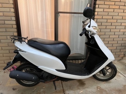 安定のホンダDio 服装を選ばない王道の白 金と同じ理屈？ある