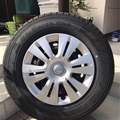 値下げ！新車外し キャラバン 4月納車 タイヤ ホイールセット