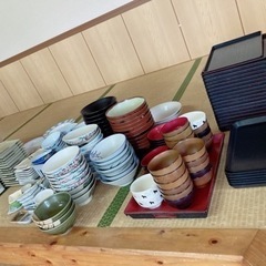 食器　コップ類（中古品）