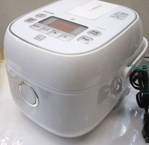 新生活！品質保証☆配達有り！6000円(税別）東芝 IH炊飯器 3合炊き 2020年製 ホワイト