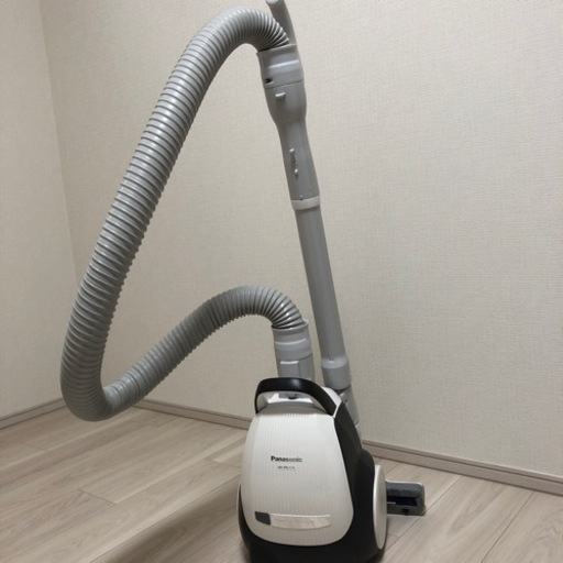 売却済　Panasonic 2016年製 紙パック式 掃除機
