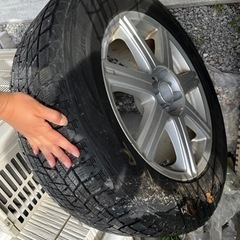 225/65R17ブリヂストンスタッドレスタイヤ取引中となりました