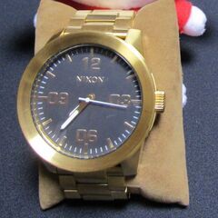 ニクソン　メンズ腕時計　２つあります