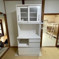 決まりました！キッチンボード　90センチ　食器棚　ホワイト