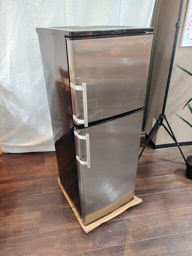 【激安・ほぼ未使用】電気冷凍冷蔵庫 136L