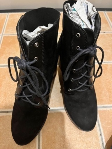 ZARA ショートブーツ