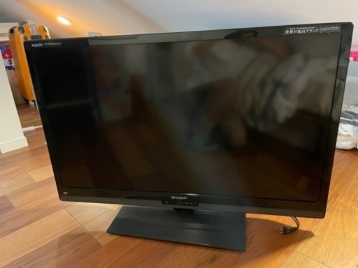 シャープ　テレビ　40インチ　AQUOS アクオス　クアトロン