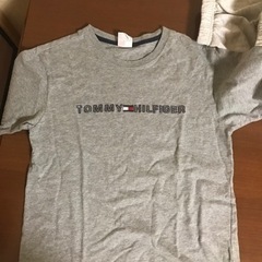 トミーヒルフィガーTシャツ　レディース