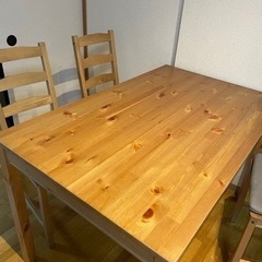 IKEA ダイニングテーブル＋チェア【受け渡し予定】
