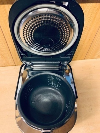 ✨2018年製✨1912番 パナソニック✨ジャー炊飯器✨SR-HB107‼️