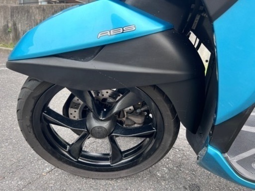 トリシティ　125cc 中期　LEDヘッド　ブルーコア トリシティ 125cc 中期 LEDヘッド ブルーコア 2025年新型「トリシティ