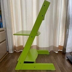 子供椅子　ストッケ(STOKKE)グリーン