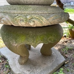 灯籠と手水鉢？