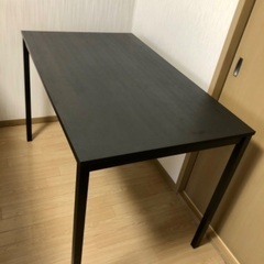 ダイニング テーブル (IKEA TARENDO)
