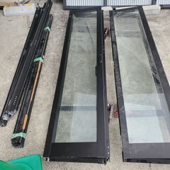 ４枚折りガラス扉（マンションのモデルルームから外したもの）