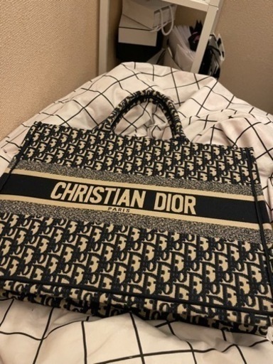 Dior ブックトート