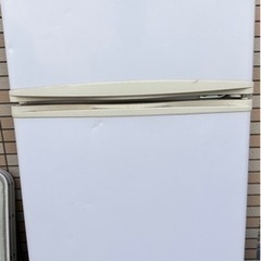✨良いサイズ✨BESTEK冷蔵庫85L