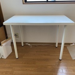 IKEA テーブルです。