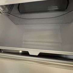 使用短期間 美品4ドア冷蔵庫