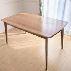 ニトリ　ダイニングテーブル　140×80×70
