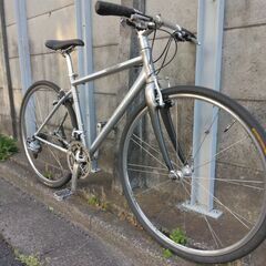 GIANT　ESCAPE　　ジャイアントエスケープ　クロスバイクです。