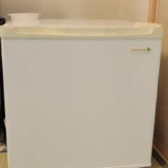 【ネット決済】1ドア 冷蔵庫 45リットル 冷凍機能付き 2014年製
