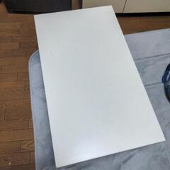 IKEAテーブル　よこ40cm×たて110cm×たかさ35cm