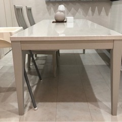 ダイニングテーブル、イス5点セット