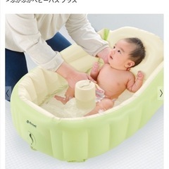 赤ちゃん用品ナチュープレイマット、ハイローチェアなど多数
