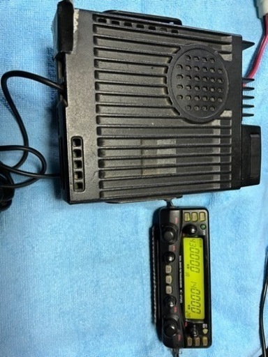 実働品！アマチュア無線機　デコデコ　ICOM　IC-2720　デュアルバンド（ハンドマイク付き）、DC-DCコンバータ　ALINCO DT-715B