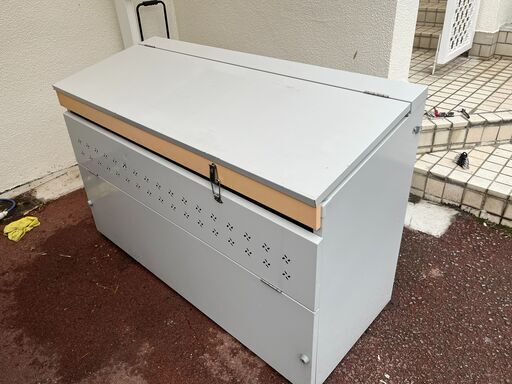 ゴミ集積所ストッカー（フジ産業・製 SBA-600）