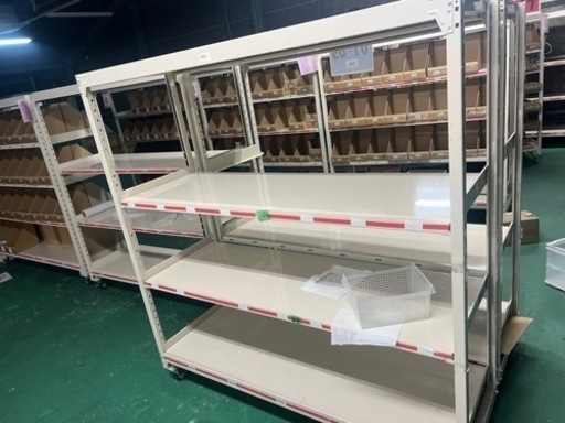 鉄　ラック　大きい　タイヤ付き　ほぼ新品