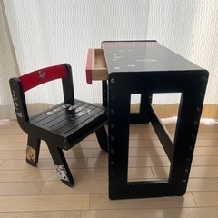 キッズ用　机と椅子