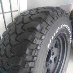 決まりました。ブロックタイヤホイール15インチ車