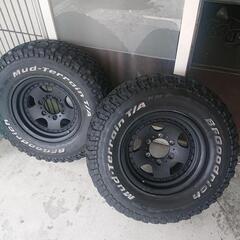 決まりました。ブロックタイヤホイール15インチ車