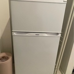 冷蔵庫　Haier ハイアール 【右開き】85L 2ドアノンフロ...