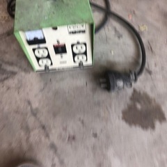 トランス　200v から100へこうこう