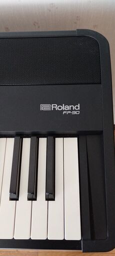 電子ピアノ：Roland FP-90（愛媛県内であれば無料で配送いたします）