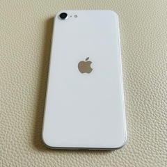 iPhone SE 第2世代 (SE2) ホワイト 64 GB ...