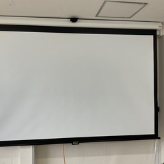 プロジェクタースクリーン　100inch　スプリングロール式　I...