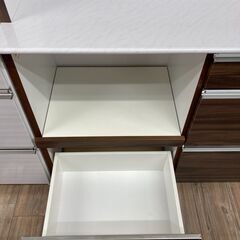 ブラウンのレンジボードが入荷しました。