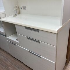 ニトリの3枚扉レンジボードが入荷しました。【値下げ致しました】