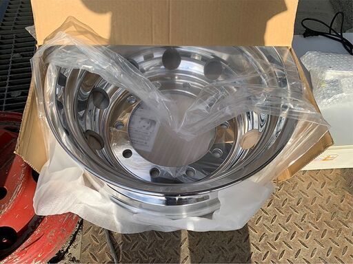 大型トラック用 アルミホイール 22.5×7.50 10H PCD335 Offset 162