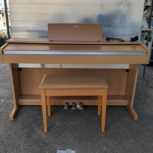 お値打ち！　YAMAHA　ARIUS　デジタルピアノ　電子ピアノ　YDP-142C　100V　2015年式