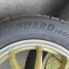 【取引中】ヴォクシー80   スタッドレスタイヤ