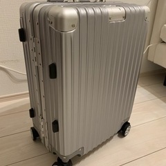 スーツケース/シルバー/国内線持ち込み可能サイズ