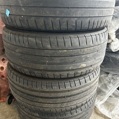 235/45R18ミシュラン中古タイヤ4本