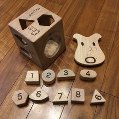 木製　知育玩具